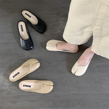 Женская обувь на плоской подошве в помещении или на улице 2023, новые летние современные тапочки, Модные женские босоножки, однотонная плиссированная универсальная обувь