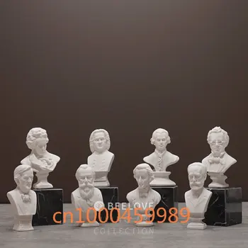 Миниатюрный музыкант Шопен, скульптура Чайковского, гипсовая статуэтка Бетховена, орнаменты из скандинавской смолы