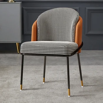 Обеденные стулья из скандинавской легкой роскошной ткани для кухни, современные минималистичные Дизайнерские стулья с кожаной спинкой, стулья для домашней косметики